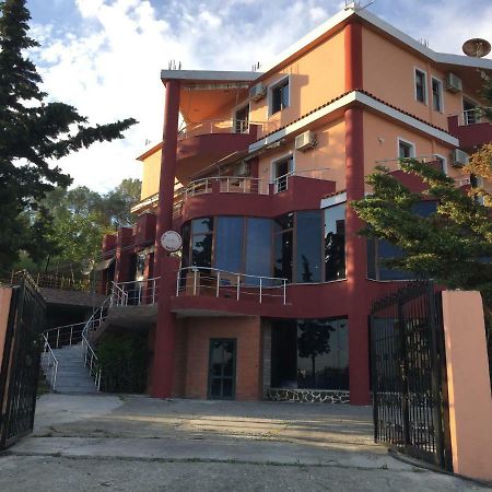 דורס Hotel Moris מראה חיצוני תמונה