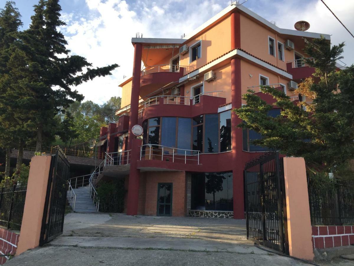 דורס Hotel Moris מראה חיצוני תמונה