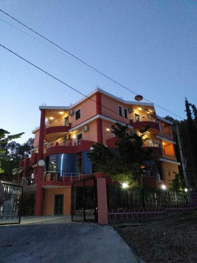 דורס Hotel Moris מראה חיצוני תמונה